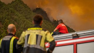 Incendiile se &icirc;ntind &icirc;n prezent pe un perimetru de 31 km.