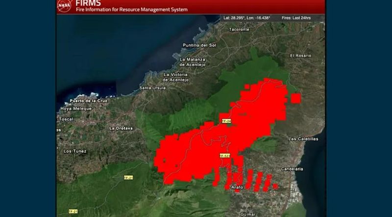 O imagine a sistemului NASA Fire Information for Resource Management System arată incendiile active din Tenerife, 17 august 2023.
