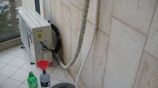 Nu mai arunca apa care curge de la aparatul de aer condiționat