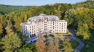 Cât costă un sejur la Băile Govora, stațiunea cu cel mai curat aer din Europa