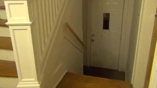 Mai mulți studenți au descoperit o ființă misterioasă &icirc;n subsolul casei lor: &bdquo;Imaginați-vă ce s-ar fi putut &icirc;nt&acirc;mpla...&rdquo;