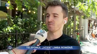 VIDEO - Telefonul „ucide” limba română. Oamenii aleg să înlocuiască tot mai des comunicarea interumană cu mesaje text pe telefon