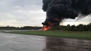 Primul bombardier nuclear strategic al Rusiei, distrus &icirc;ntr-un atac cu drone ucrainene