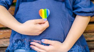 22 august 2023 - Ziua Copiilor Curcubeu. 5 lucruri pe care trebuie să le știi despre așa-numiții &rdquo;Rainbow Baby&rdquo;