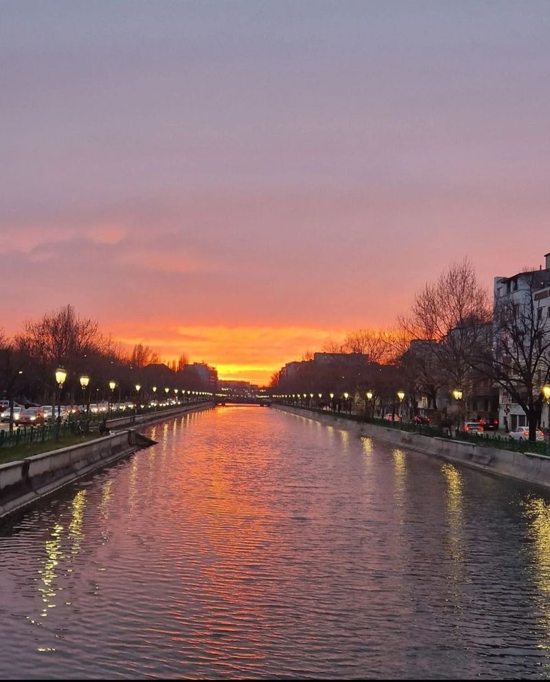 Locurile din București unde poți vedea cele mai frumoase apusuri