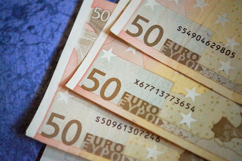 Moneda euro este în scădere