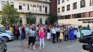 protest spontan finanțe