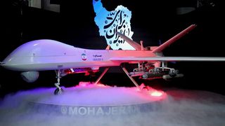VIDEO - Cum arată noua dronă a Iranului. Are o rază de acțiune de 2.000 de km și poate transporta orice fel de muniție, inclusiv bombe