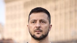 Volodimir Zelenski se &icirc;ntoarce acasă din turneul european cu noi acorduri care fac Ucraina mai puternică