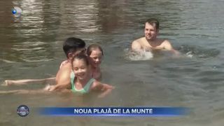 VIDEO- Noua plajă de la munte. Rom&acirc;nii din vestul țării nu trebuie să mai meargă la mare dacă vor să simtă nisipul la picioare