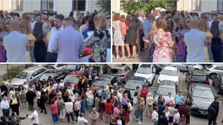 Proteste la Finanțe, &icirc;n marile orașe din țară. Angajații au oprit lucrul, &icirc;nainte de negocierile programate