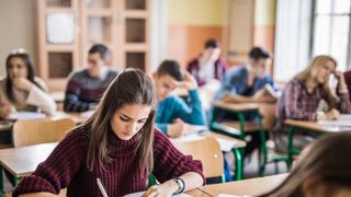 Rezultate BAC 2023 toamnă: Scrie codul tău aici și află online notele!