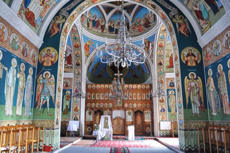 Calendar ortodox septembrie 2023: Cele mai importante sărbători cu cruce roșie