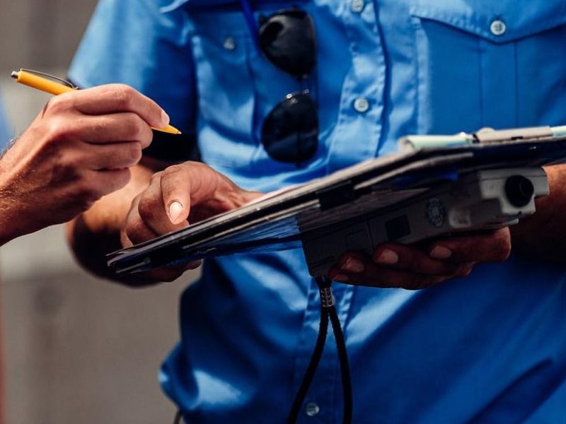 Un tânăr s-a urcat la volan sub influența băuturilor alcoolice, a omorât trei tineri și a accidentat încă trei