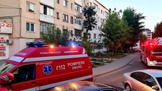 O explozie a fost urmată de incendiu, la o pizzerie din Pașcani