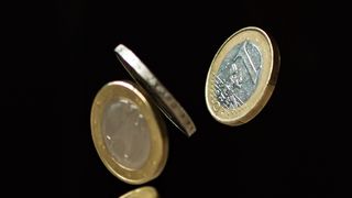 Euro este &icirc;n ușoară creștere