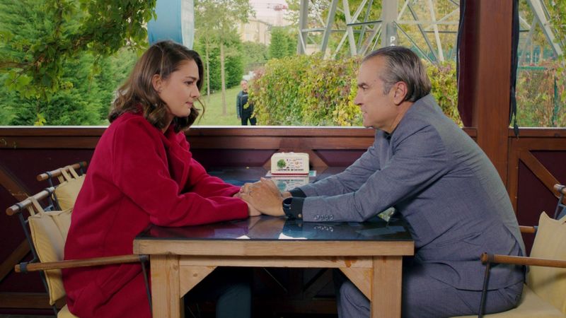 Elif pune pe jar inima lui Kuzey