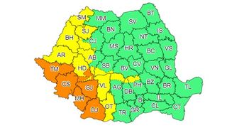 Vremea extremelor &icirc;n Rom&acirc;nia! După caniculă, vin ploile. Jumătate de ţară afectată de furtuni, grindină și vijelii