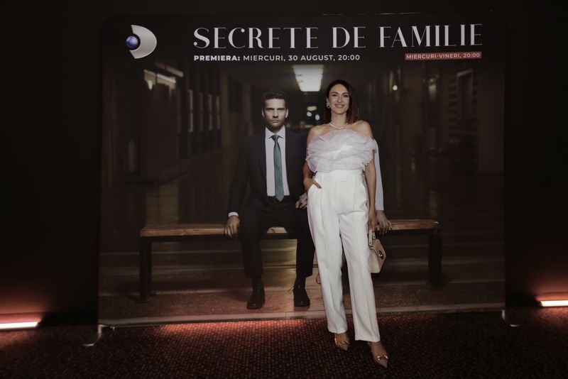 Avanpremieră cu fast, aseară, pentru serialul “Secrete de familie”, ce va avea premiera miercuri, de la ora 20:00, la Kanal D!