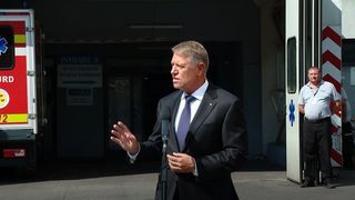 Declarațiile președintelui Klaus Iohannis, după vizitarea răniților de la Crevedia: „Tragedie după tragedie. Întrebarea pe care ne-o punem toți este de ce s-a ajuns aici?”