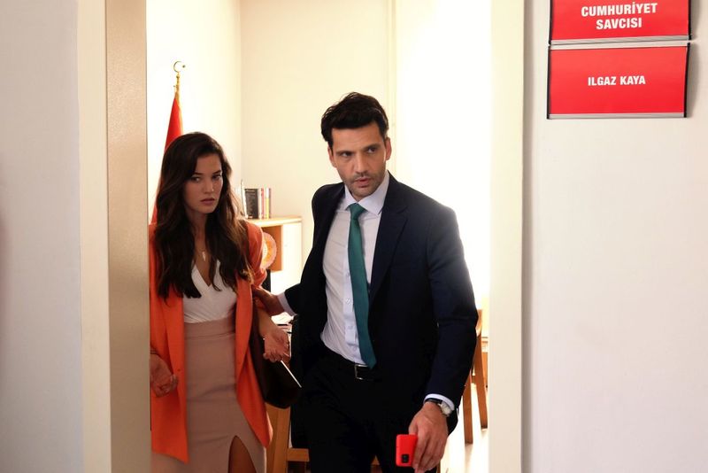 Serialul fenomen al toamnei, “Secrete de familie”, are premiera în această seară, de la ora 20:00, la Kanal D!