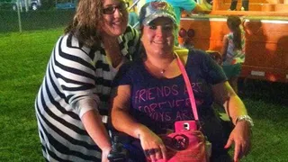 O femeie din SUA a murit &icirc;ntr-un mod &icirc;ngrozitor, după ce mașina sa a rămas fără benzină pe autostradă T&acirc;năra paralizată a murit din cauza căldurii din autoturism