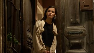 Cine este Pinar Deniz, cea care o interpretează pe curajoasa avocată Ceylin din serialul &ldquo;Secrete de familie&rdquo;