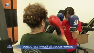 VIDEO- Bunicuțele &icirc;nvață să dea cu pumnul. Un sport practicat de tineri, le face plăcere femeilor &icirc;n v&acirc;rstă