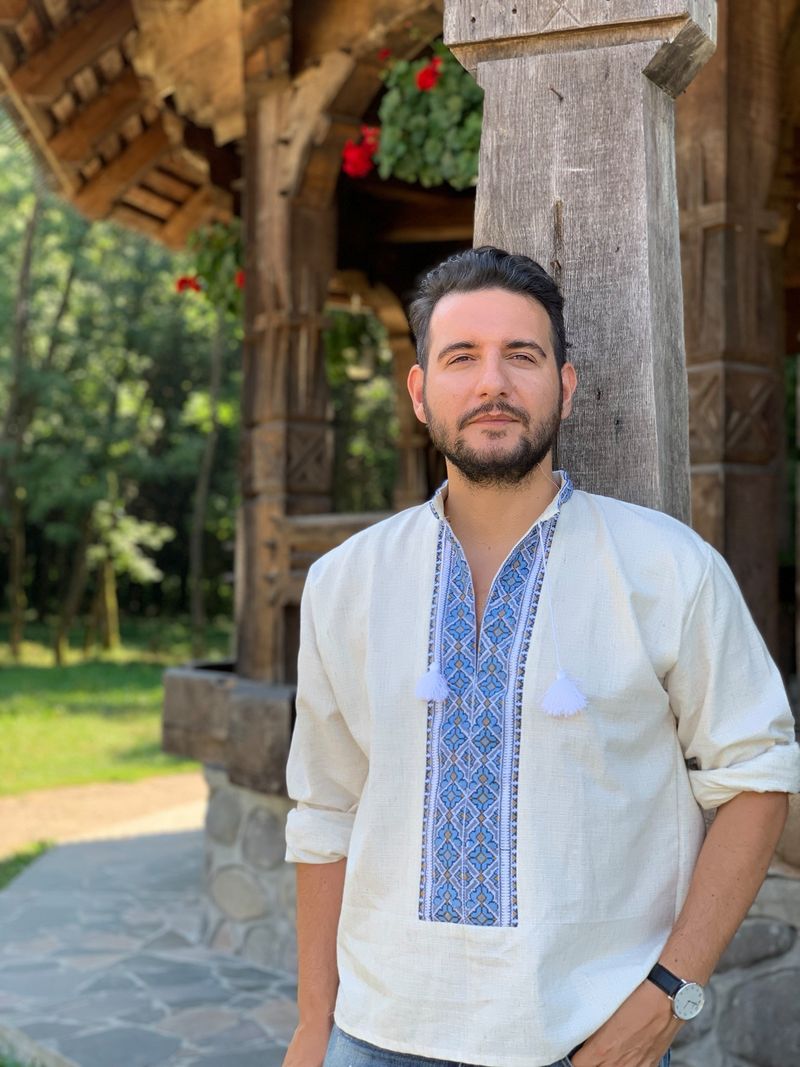 Adrian Cuculis- avocat