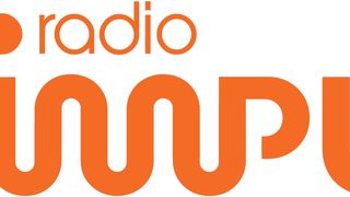 “Facem şcoala bine”, campania Radio Impuls, vine în sprijinul şcolilor echipându-le cu panouri fotovoltaice