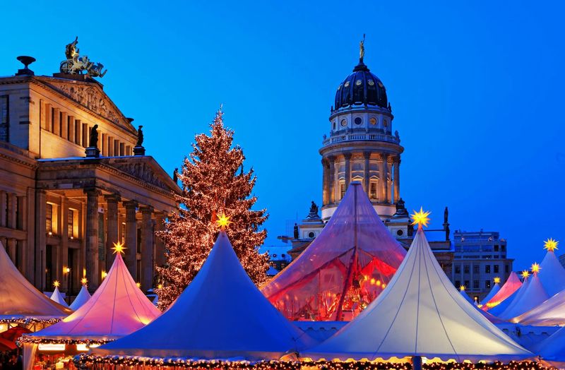 Târguri de Crăciun 2023. Când își deschid porțile târgurile din marile orașe europene?