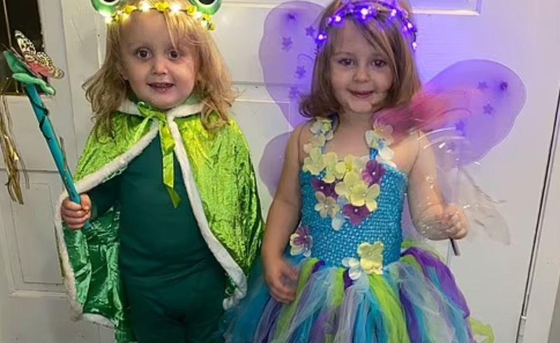 Doi frați s-au stins din viață la doar 4 ani, îmbrățișați. Micuții s-au sufocat în lada în care depozitau jucăriile. "Mami, i-am găsit! Dorm în cutia de jucării”