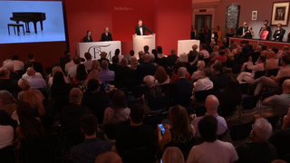 Suma fabuloasă cu care a fost v&acirc;ndut pianul lui Freddie Mercury: două milioane de euro