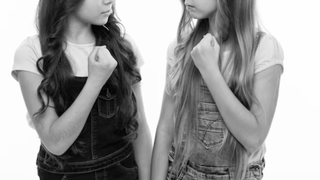 Conflictul a avut loc &icirc;n Hunedoara, iar după altercație, minorele au ajuns la poliție.