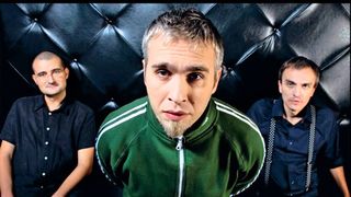 VIDEO - Membrii formației Șuie Paparude au fost implicați într-un accident rutier în Timișoara. Care este starea artiștilor