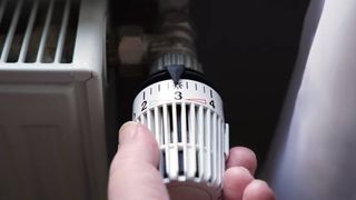 Primarul Capitalei, Nicușor Dan, a declarat că va mai dura doi sau trei ani p&acirc;nă c&acirc;nd bucureștenii nu vor mai trebui să &icirc;și facă griji pentru căldură și apă caldă