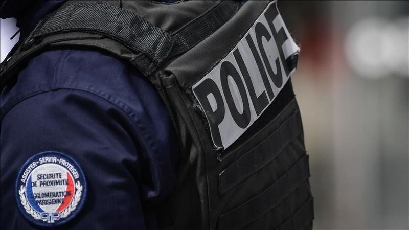 Accidentul a avut loc la puțin peste două luni după ce poliția a împușcat și ucis un tânăr de 17 ani de origine nord-africană la un control în trafic în suburbia pariziană Nanterre.