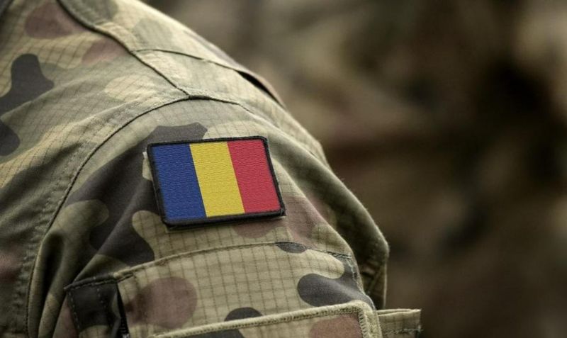 Din primele informații se pare că ar fi vorba despre o sinucidere, chiar cu arma din dotare.