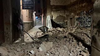 Un oficial local a declarat că cele mai multe dintre decese au avut loc &icirc;n zonele montane, greu accesibile.