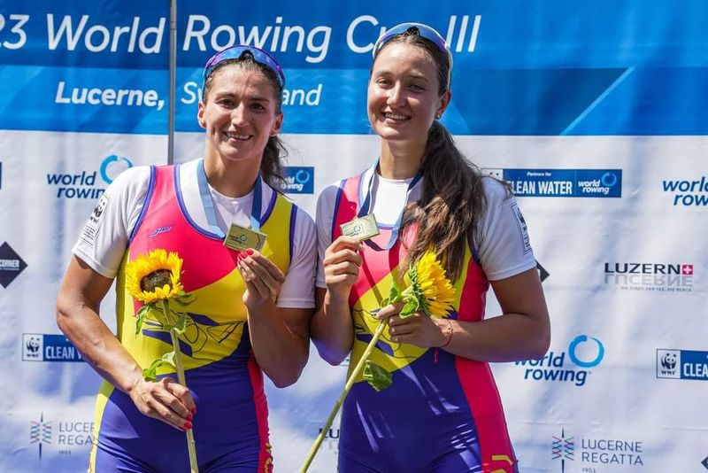 Simona Radiş şi Ancuţa Bodnar