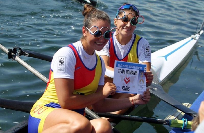 Simona Radiş şi Ancuţa Bodnar