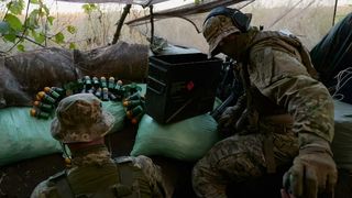 Forțele ruse de apărare aeriană au distrus duminică dimineața o dronă lansată de Ucraina deasupra regiunii Briansk.