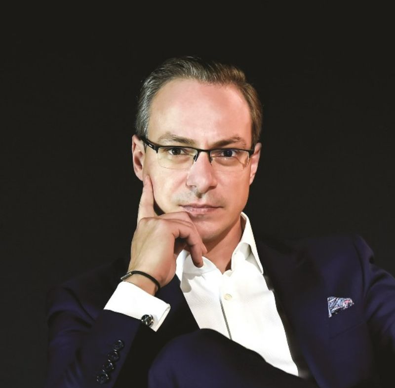 Mihnea Predețeanu - specialist comunicare