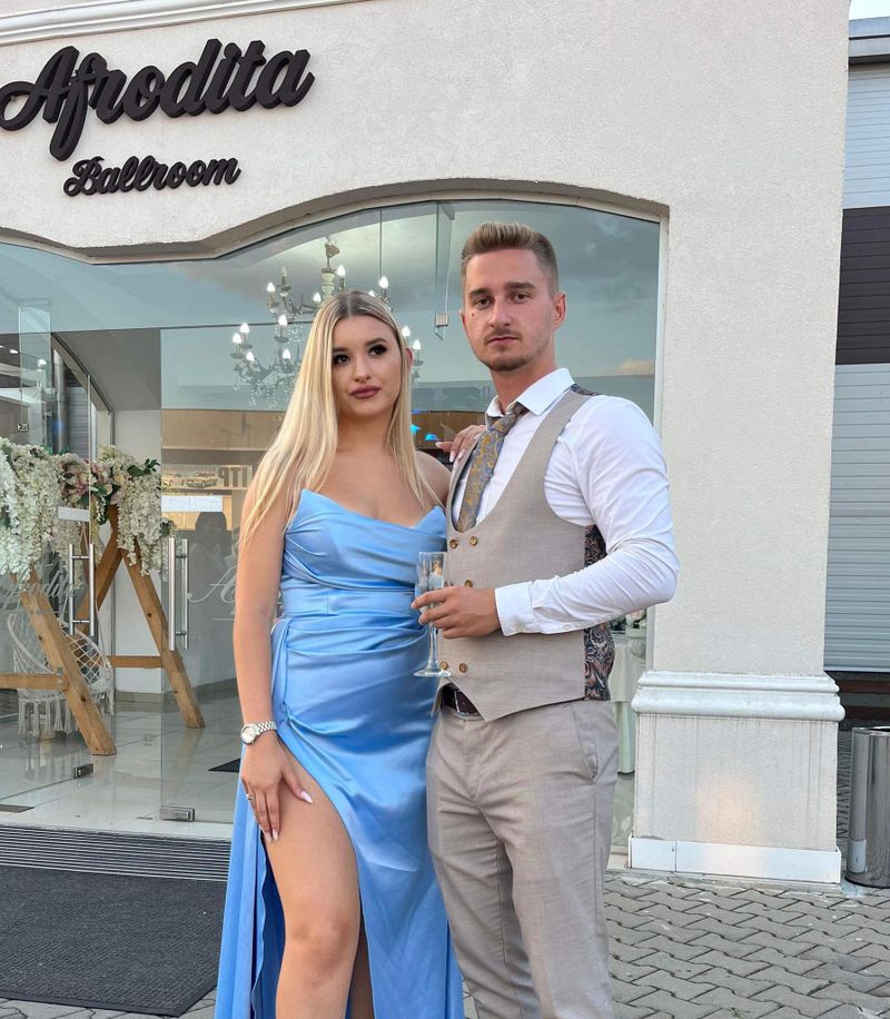 Adrian Lucaciu alături de sora lui, Claudia Lucaciu