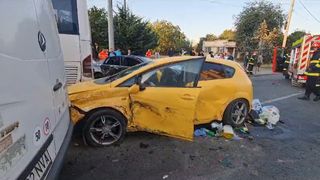 Accident rutier grav în Constanța: Două femei și un bebeluș au ajuns la spital, iar alte patru persoane au primit îngrijiri medicale, în urma unui accident produs într-un sens giratoriu