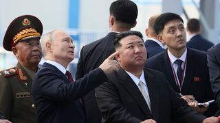 VIDEO - Putin și Kim Jong-Un, la întâlnirea de la Cosmodromul Vostocini: „Trebuie să vorbim despre cooperarea economică, despre problemele umanitare şi despre situaţia din regiune”