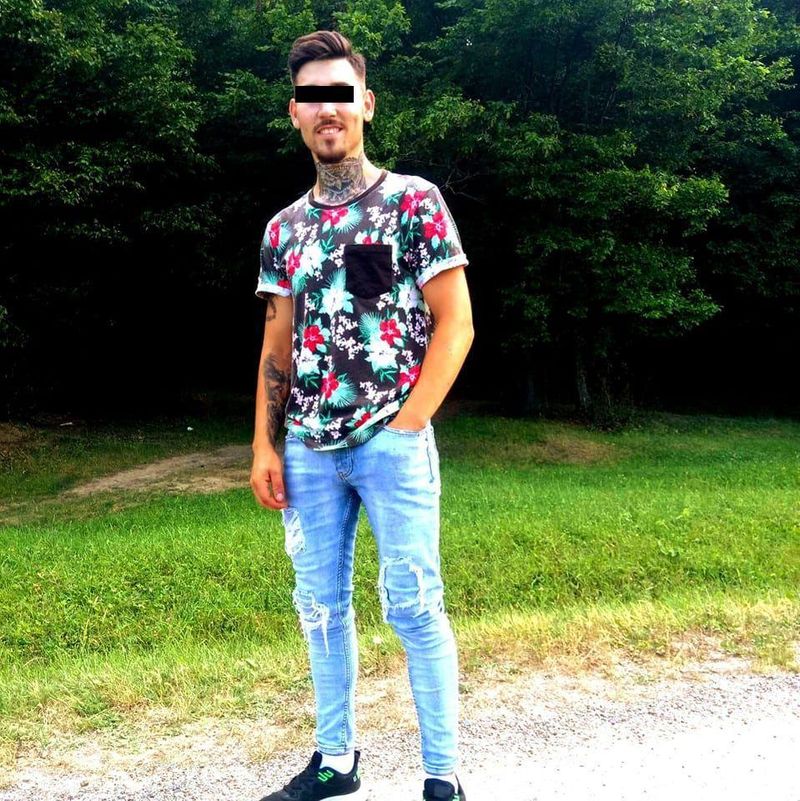 Marius și-a pus capăt zilelor la doar 21 de ani. Tânărul, tatăl unui băiețel, şi-a filmat ultimele minute din viaţă cu telefonul