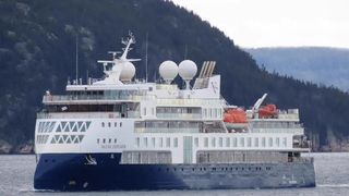 Cazuri de Covid- 19  pe vasul de croazieră care a eșuat în Groenlanda: ”Este un pic frustrant, dar ne aflăm într-o parte frumoasă a lumii"