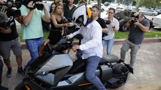 Tatăl lui Vlad Pascu este cercetat după ieșirea nervoasă de la DIICOT unde a fost anchetat &icirc;n calitate de martor