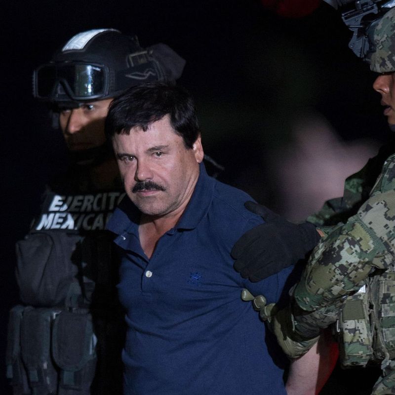 El Chapo, pe numele său Joaquín Guzmán, este fostul șef al cartelului din Sinaloa și unul dintre cei mai temuți și periculoși traficanți.